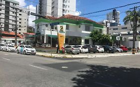 Flat Gildo Vilaça